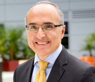 Prof John Boyages
